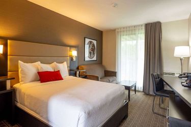 Hotel Ramada By Wyndham Ottawa On The Rideau Ottawa: Photo 
