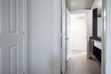 Hotel Ramada By Wyndham Ottawa On The Rideau Ottawa: Photo 
