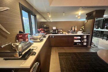 Hotel Ramada By Wyndham Ottawa On The Rideau Ottawa: Photo 
