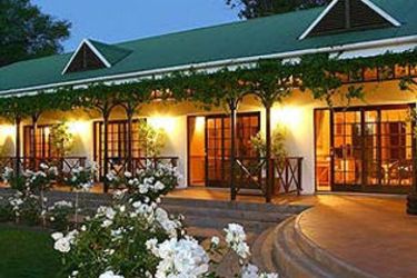 Hotel Hlangana Lodge:  OUDTSHOORN