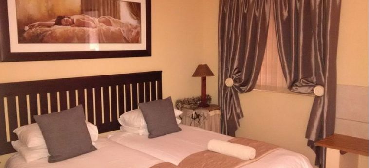 Hotel Old Mill Country Lodge And Restaurant:  OUDTSHOORN