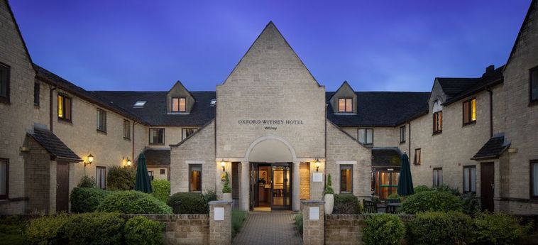 Hotel Oxford Witney Four Pillars:  OXFORD