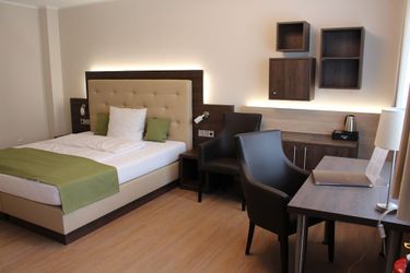 Hotel Landhaus Jaegerkrug Paderborn: Photo 