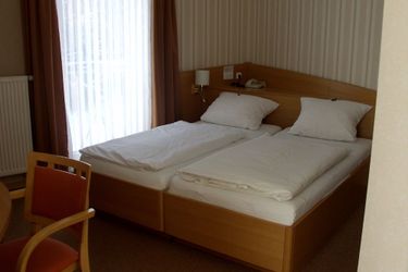 Hotel Landhaus Jaegerkrug Paderborn: Photo 