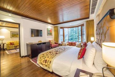 Hotel Senator Pine-N-Peak Pahalgam: Photo 