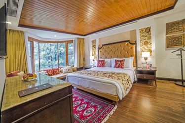 Hotel Senator Pine-N-Peak Pahalgam: Photo 