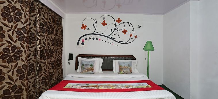 Oyo 9083 Hotel New Tourist Palace Pahalgam: Foto 