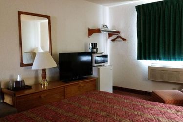 Hotel Corning Inn:  PAINTED POST (NY)
