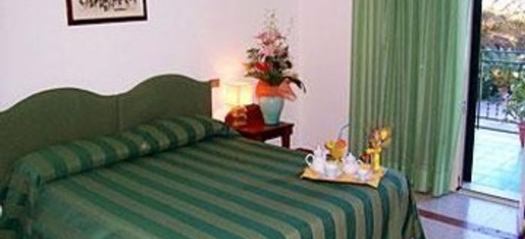 Hotel Villa D'amato:  PALERMO