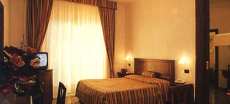 Hotel Residence Arcobaleno:  PALMI - REGGIO CALABRIAPALMI - REGGIO CALABRIA