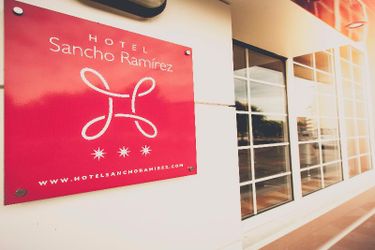 Hotel Sancho Ramirez:  PAMPLONA