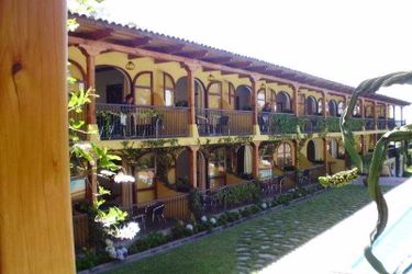 Hotel Villa Santa Catarina:  PANAJACHEL