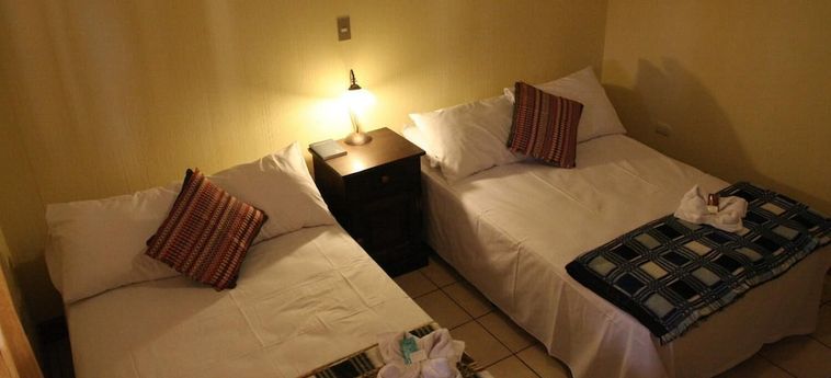 Hotel Posada Chinimaya:  PANAJACHEL