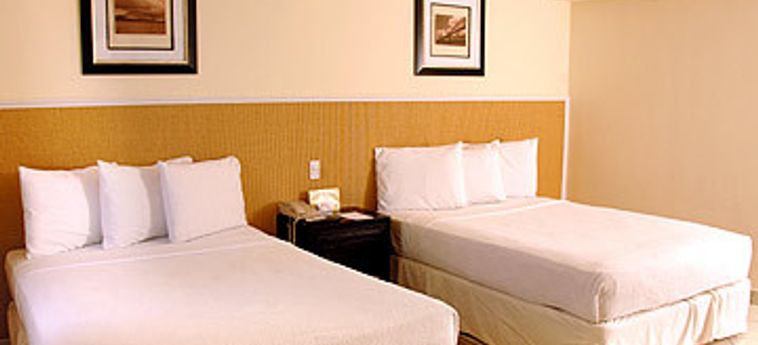 Hotel Riande Granada Urban:  PANAMA-STADT