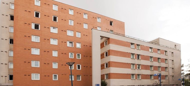 Hotel Séjours &Amp; Affaires Charles De Gaulle Pantin: Photo 