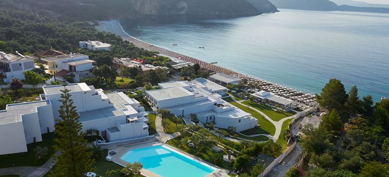 Lichnos Beach Hotel & Suites:  PARGA