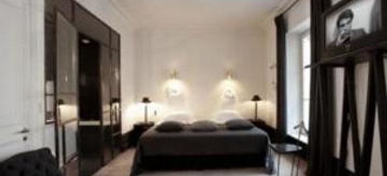 Hotel Particulier Montmartre:  PARIGI