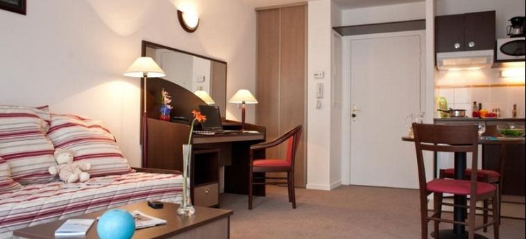 Hotel Comfort Suites Port-Marly Paris Ouest:  PARIGI
