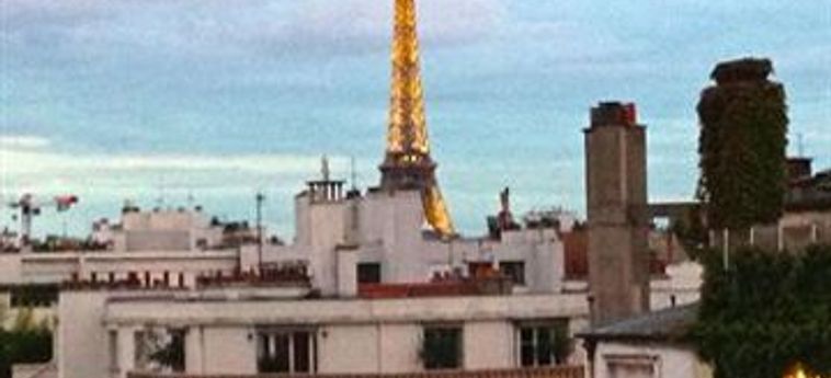 Hotel Studio Tour Eiffel:  PARIGI