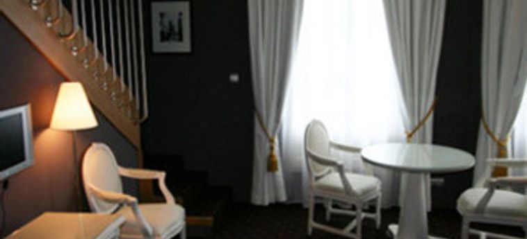 Hotel Villa Mazarin :  PARIGI