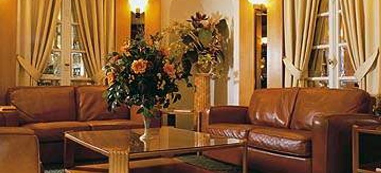 Hotel Royal Elysees:  PARIGI