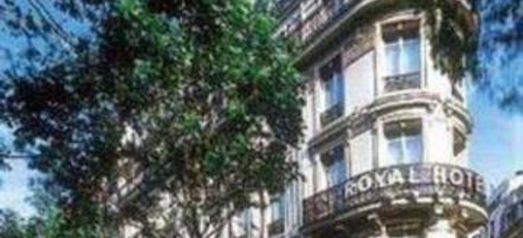 Hotel Royal Arc De Triomphe:  PARIGI