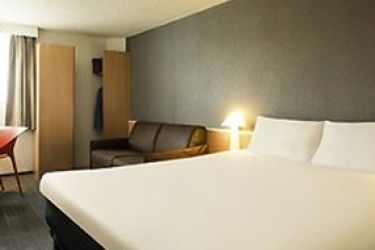 Hotel Ibis Orly Chevilly Tram 7:  PARIS - ORLY AIRPORT