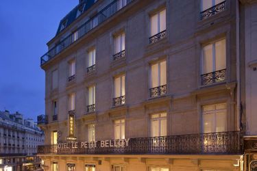 Hotel Les Plumes:  PARIS