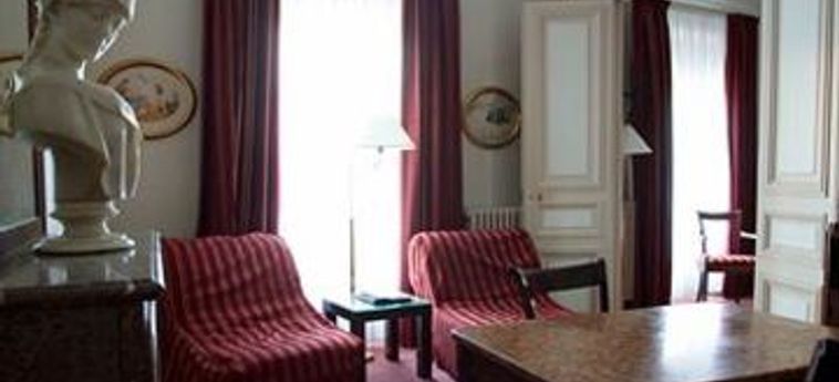 Hotel Langlois:  PARIS