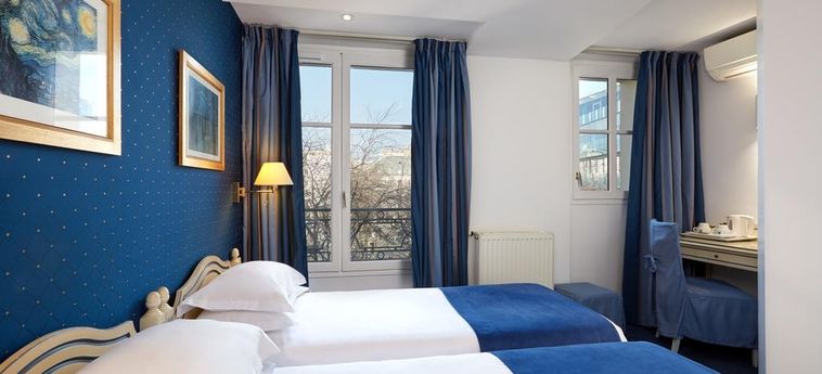 Hotel Austin's Saint Lazare:  PARIS