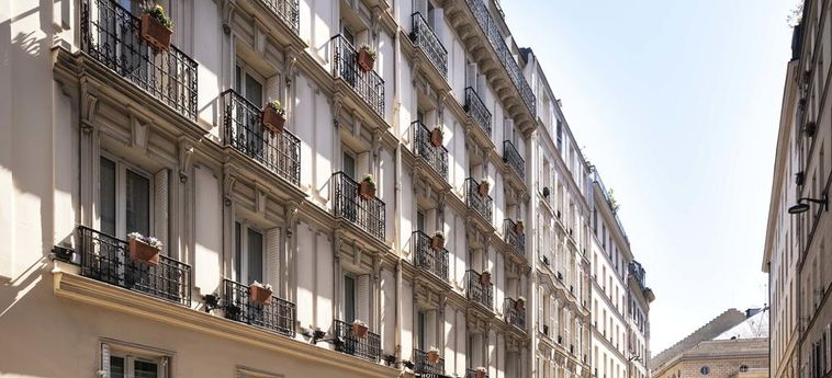 Grand Hotel Des Balcons:  PARIS