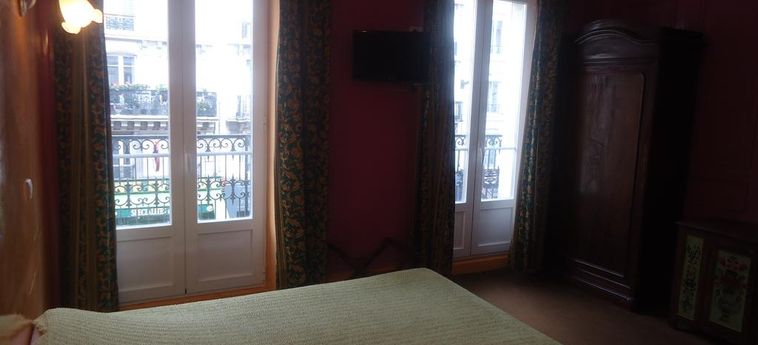 Hotel Des Belges:  PARIS