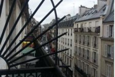 Vintage Hostel Gare Du Nord:  PARIS