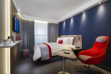 Hotel Holiday Inn Express Paris - Velizy:  PARIS