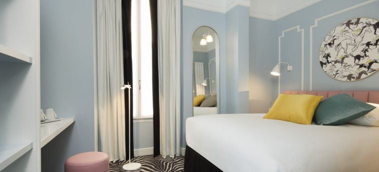 Hotel Ambassade:  PARIS