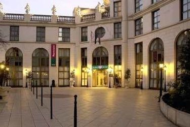 Hotel Rosalie:  PARIS