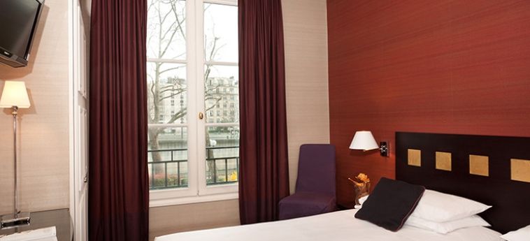 Hotel De La Jatte:  PARIS