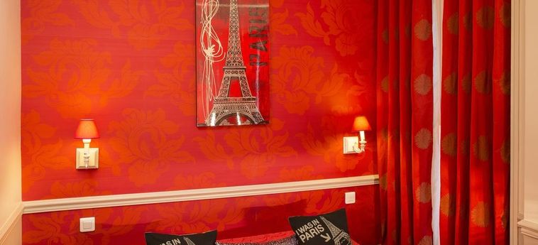 Hotel Cite Rougemont:  PARIS