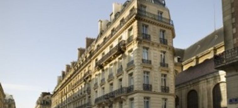 Hotel Lumen Paris Louvre :  PARIS
