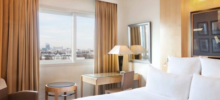 Hotel Le Meridien Etoile:  PARIS