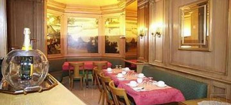 Hotel Murat:  PARIS