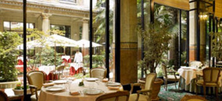 Hotel Prince De Galles:  PARIS