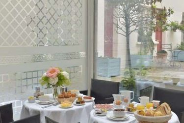 Hotel Unic Renoir Saint Germain:  PARIS