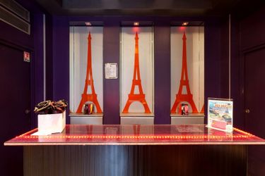 Hotel Sublim Eiffel:  PARIS