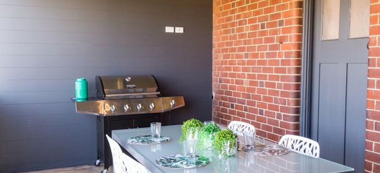 Clarinda Street Apartments By Kirsten Serviced Accommodation:  PARKES