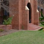 THE OLD PARKES CONVENT 4 Stars