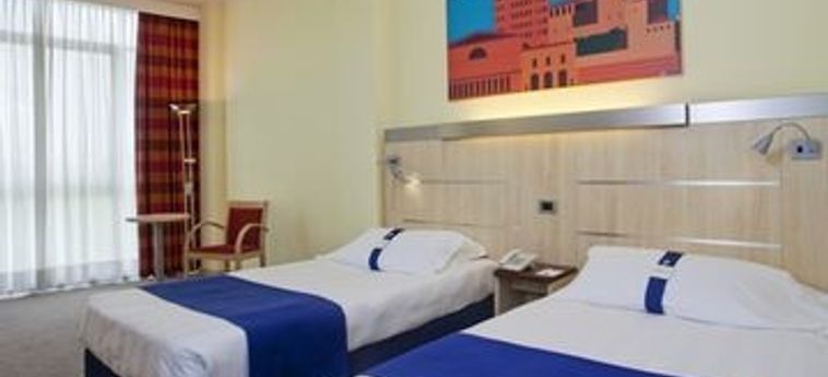 Hotel Express Holiday Inn Parma:  PARMA