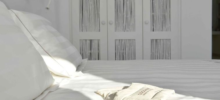 Hotel White Dunes Luxury Suites:  PAROS 