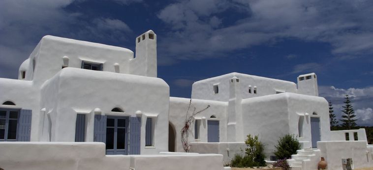 Hotel White Dunes Luxury Suites:  PAROS