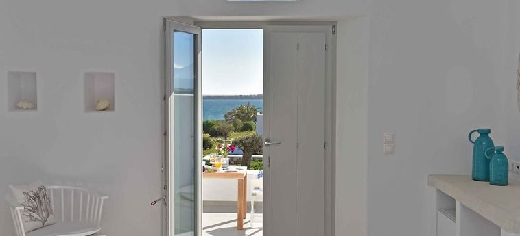 Hotel White Dunes Luxury Suites:  PAROS